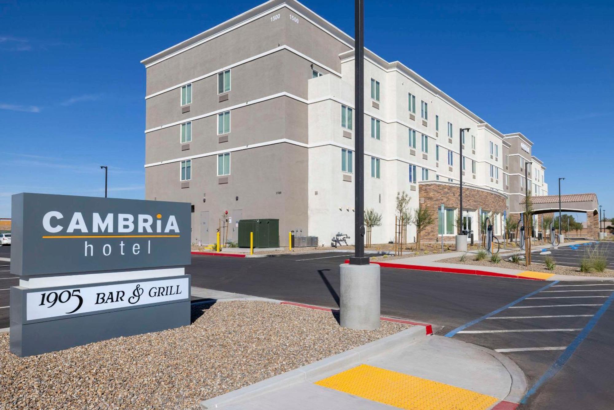 Cambria Hotel El Centro - Imperial Exterior photo